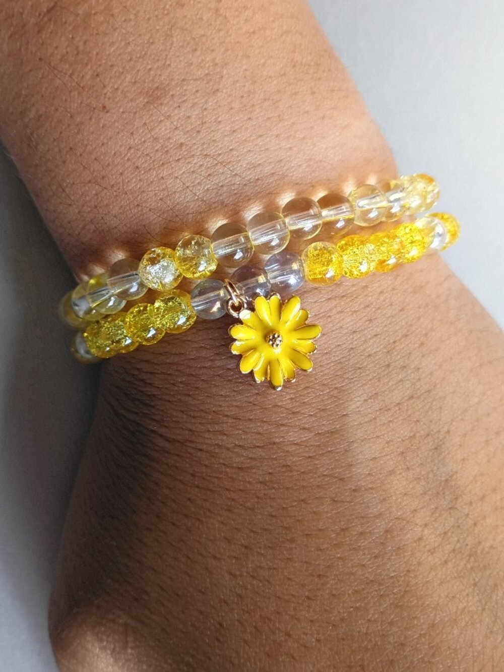 Handmade Yellow Crackle Glass Beaded Bracelet Stack (2-Piece Set) Daisy Charm 6"